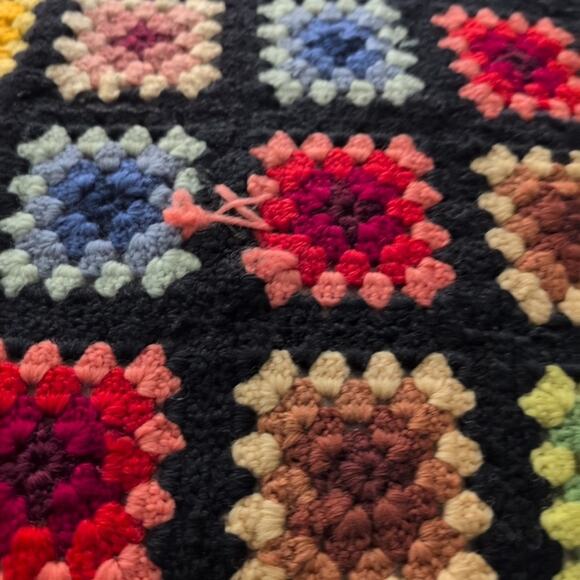 Handmade Granny Square Crochet Afghan Throw Roseanne Boho Cottagecore Retro - Picture 11 of 16